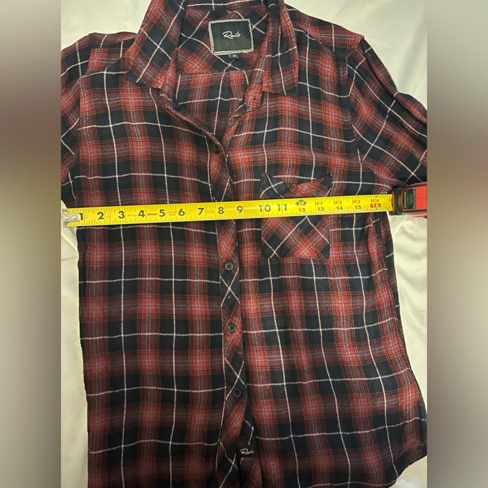 Rails Plaid Buttondown - size M
